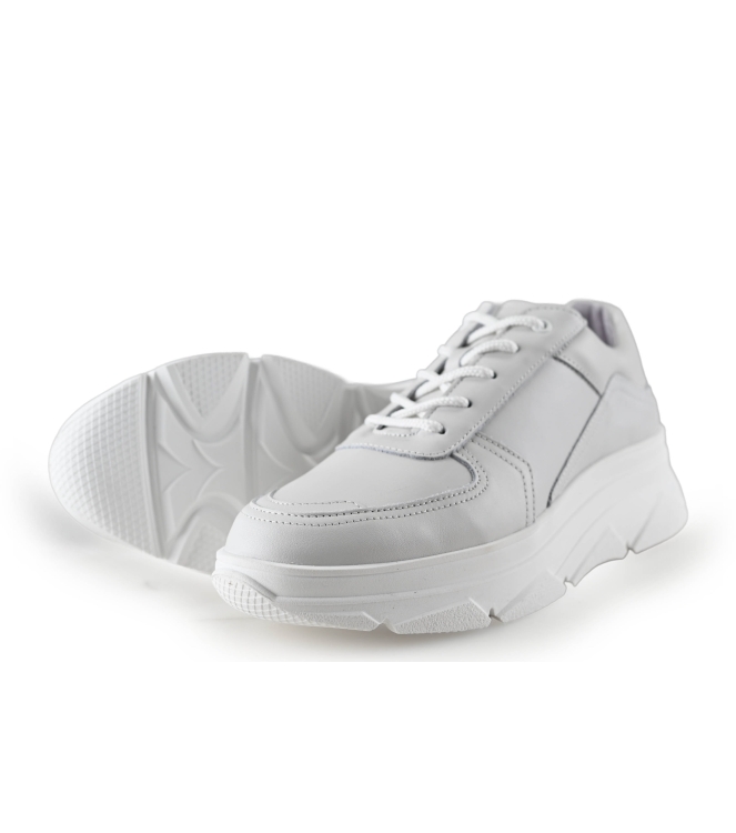 Bridge Footwear Sneaker