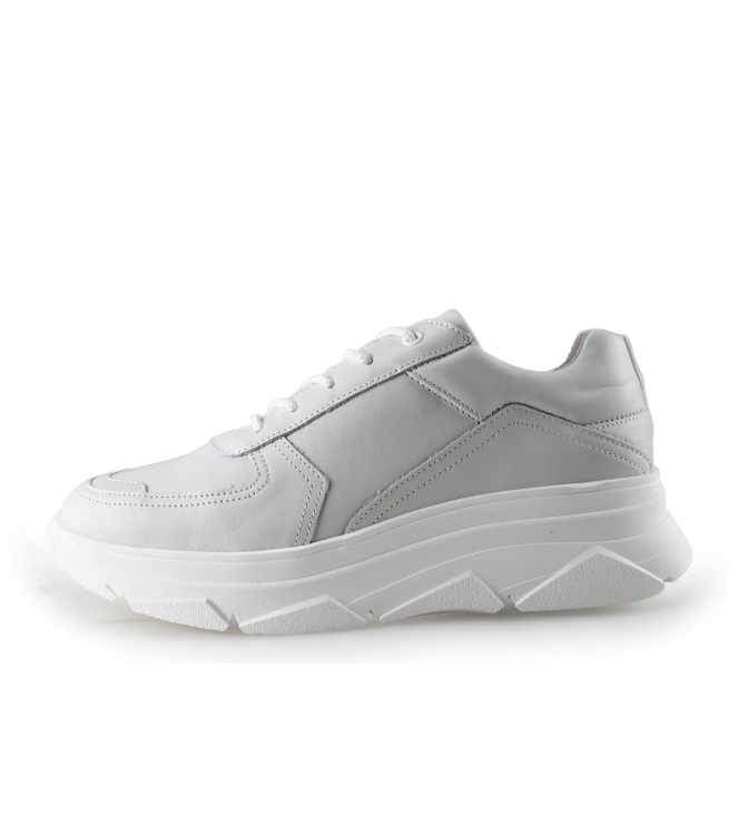 Bridge Footwear Sneaker