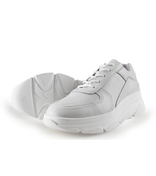 Bridge Footwear Sneaker