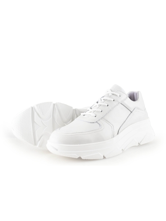 Bridge Footwear Sneaker