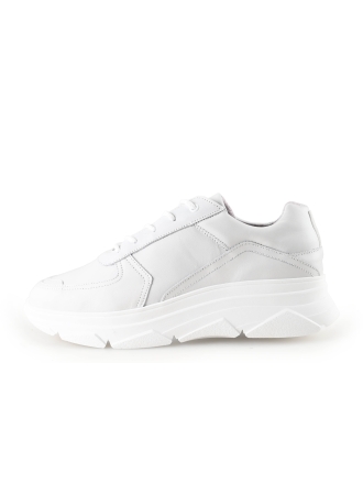 Bridge Footwear Sneaker