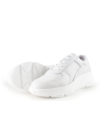 Bridge Footwear Sneaker