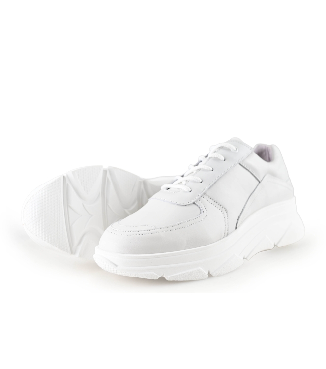 Bridge Footwear Sneaker