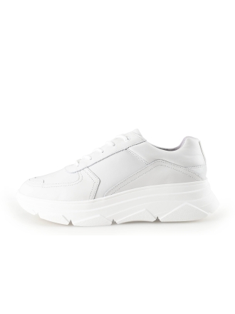 Bridge Footwear Sneaker