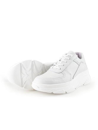 Bridge Footwear Sneaker