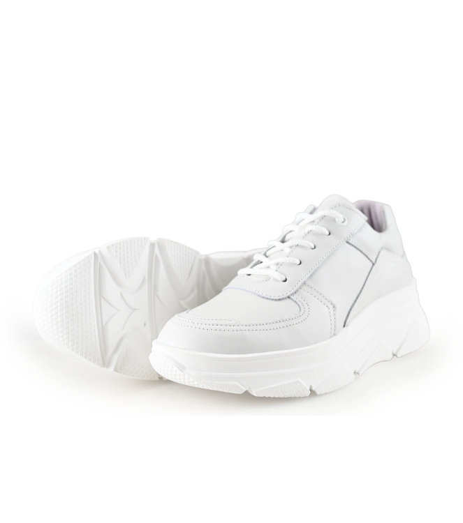 Bridge Footwear Sneaker