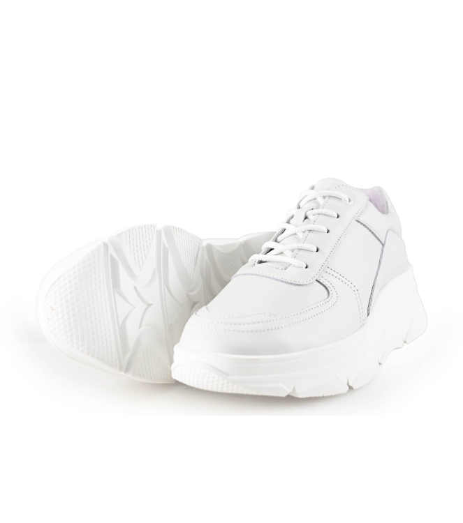 Bridge Footwear Sneaker