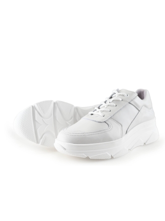 Bridge Footwear Sneaker
