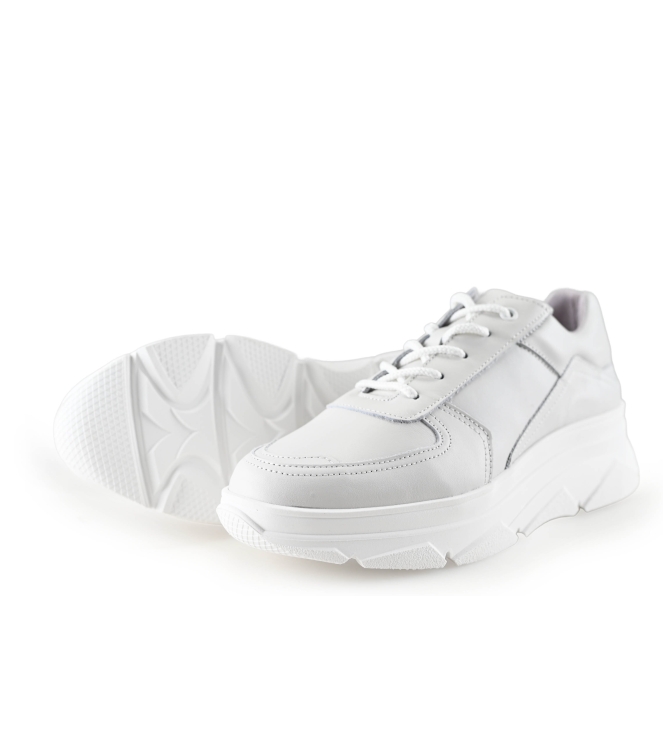 Bridge Footwear Sneaker