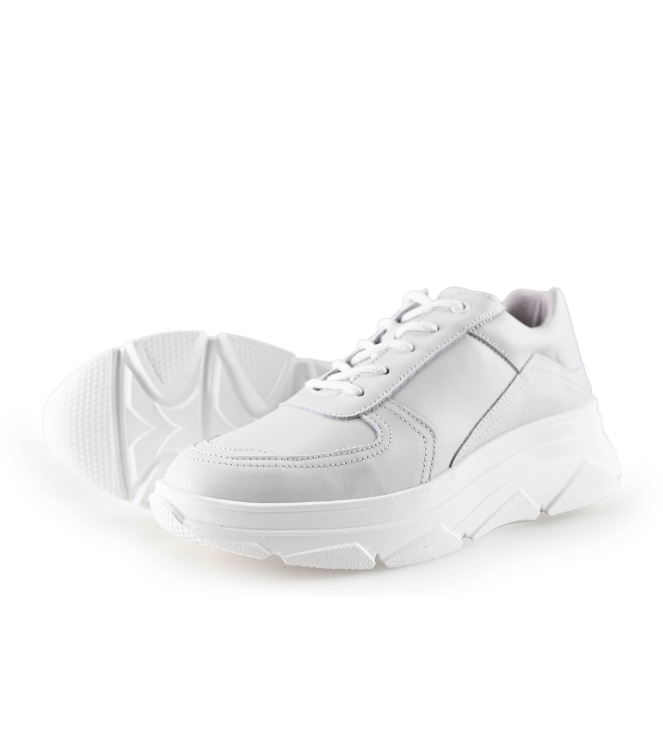 Bridge Footwear Sneaker
