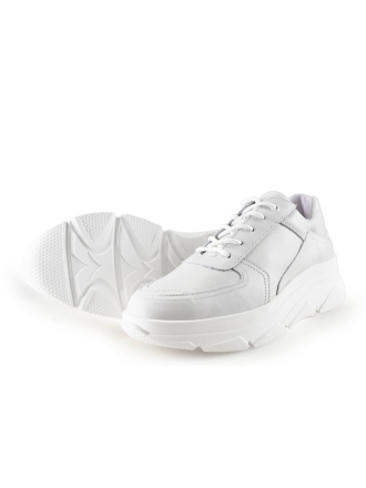 Bridge Footwear Sneaker