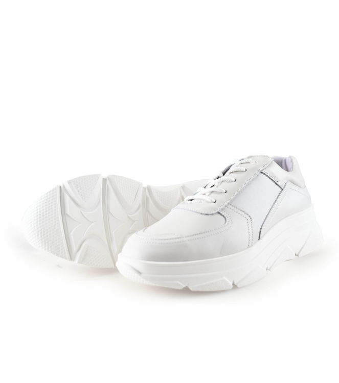 Bridge Footwear Sneaker