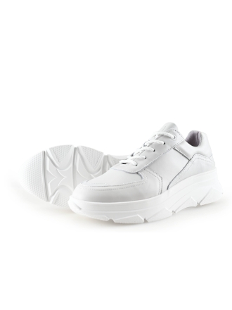 Bridge Footwear Sneaker