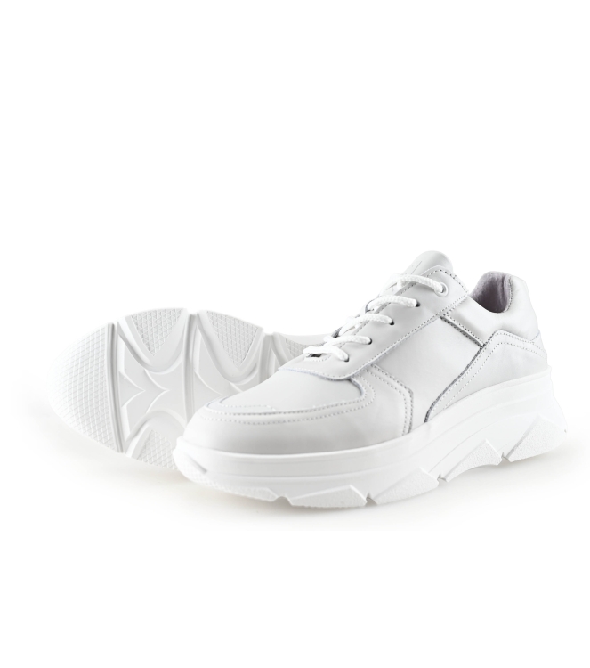 Bridge Footwear Sneaker
