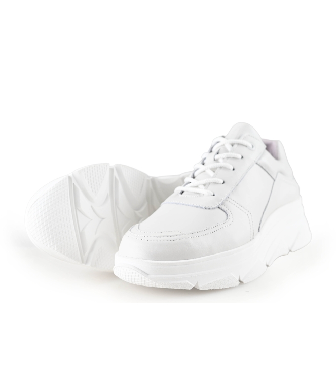 Bridge Footwear Sneaker