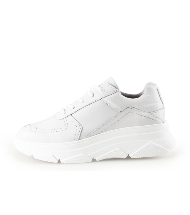 Bridge Footwear Sneaker