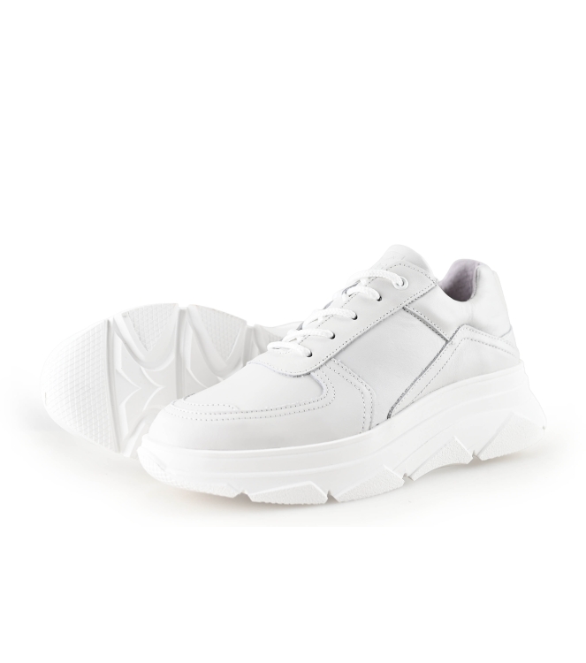 Bridge Footwear Sneaker