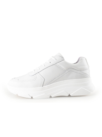 Bridge Footwear Sneaker