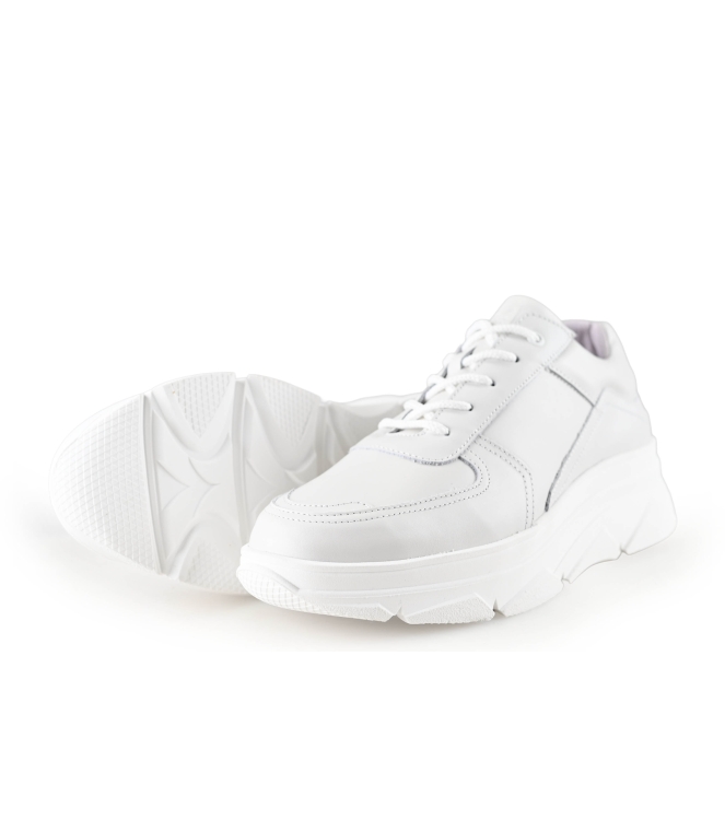 Bridge Footwear Sneaker