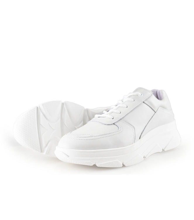Bridge Footwear Sneaker