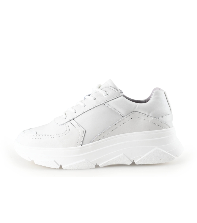 Bridge Footwear Sneaker