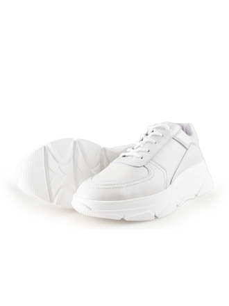 Bridge Footwear Sneaker