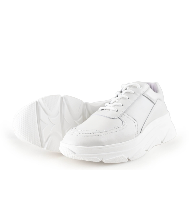 Bridge Footwear Sneaker