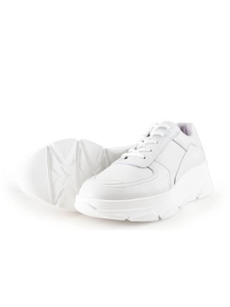 Bridge Footwear Sneaker
