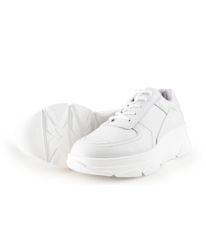 Bridge Footwear Sneaker