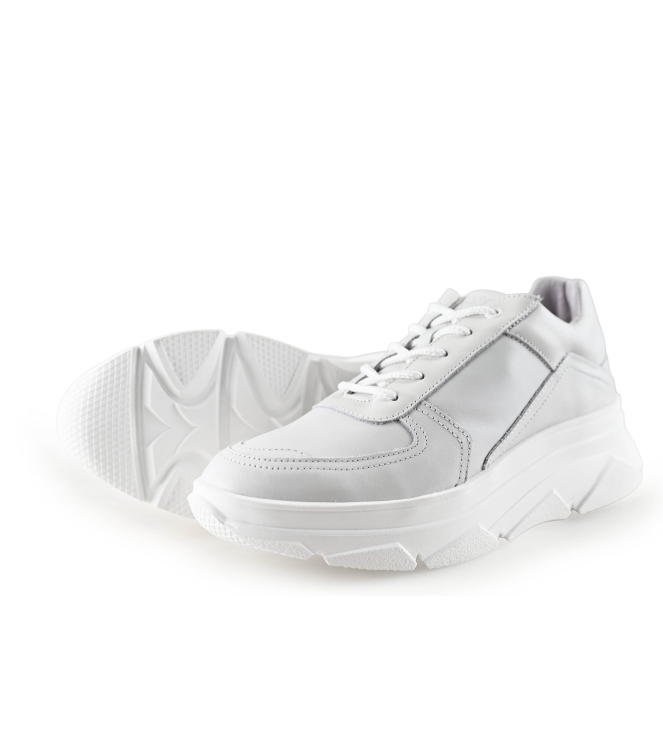 Bridge Footwear Sneaker
