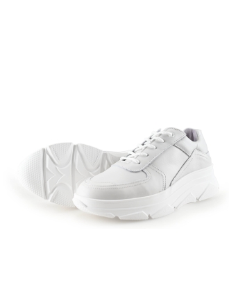 Bridge Footwear Sneaker
