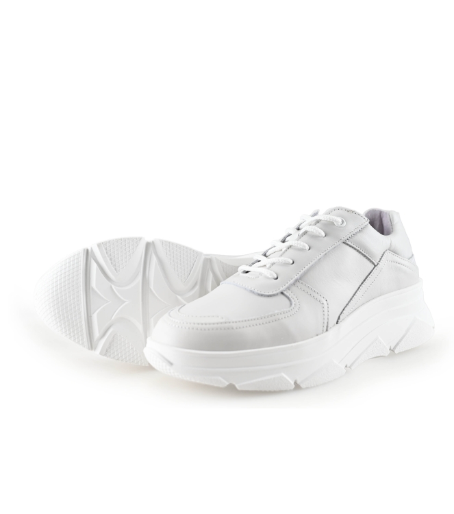 Bridge Footwear Sneaker
