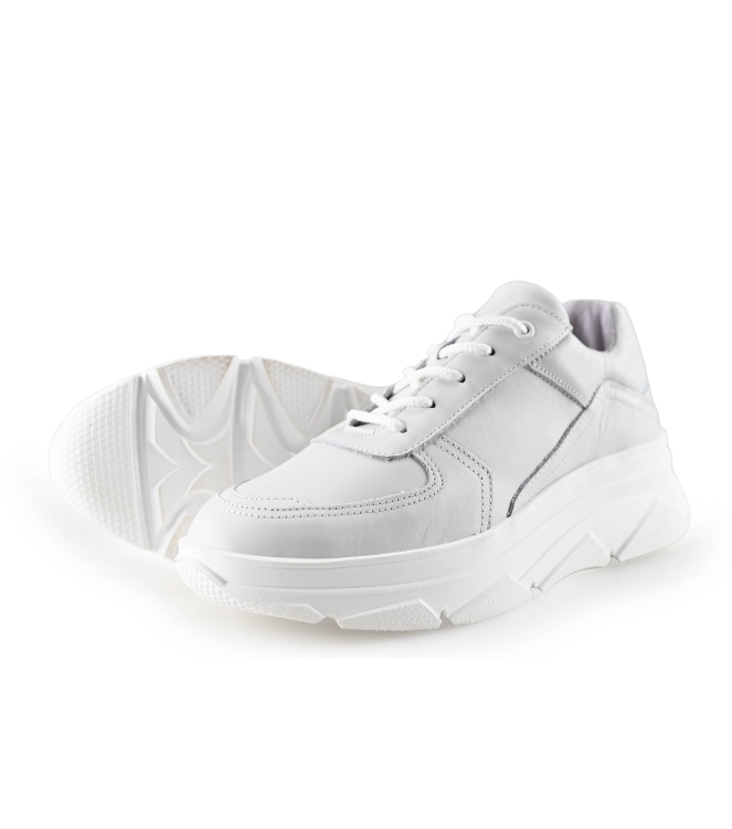 Bridge Footwear Sneaker