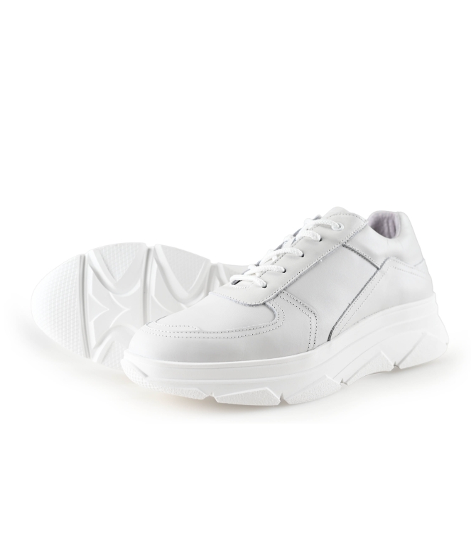 Bridge Footwear Sneaker