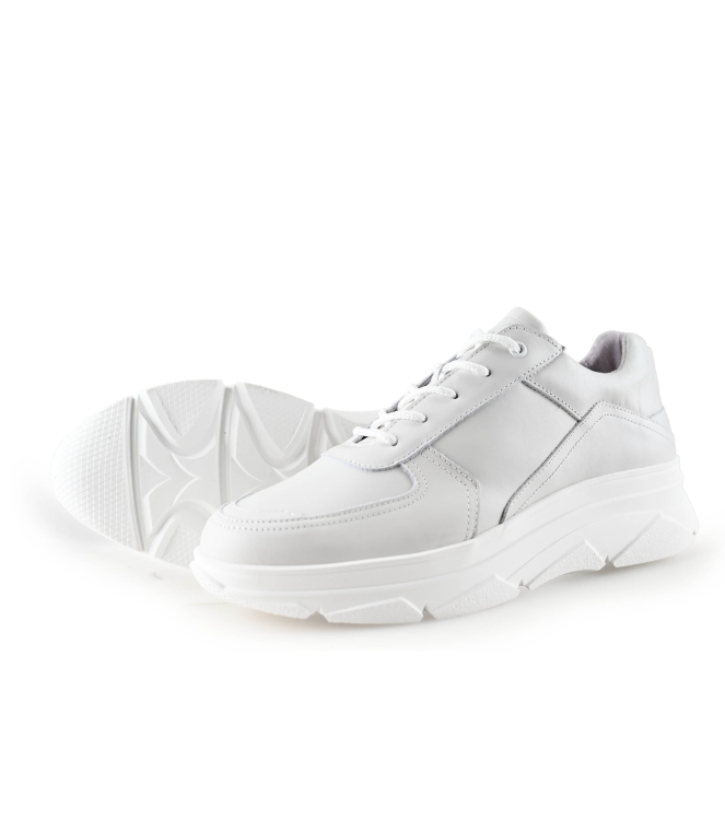 Bridge Footwear Sneaker