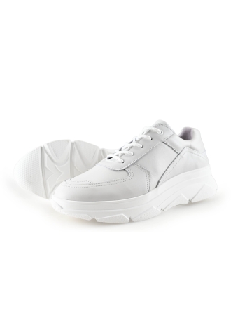 Bridge Footwear Sneaker