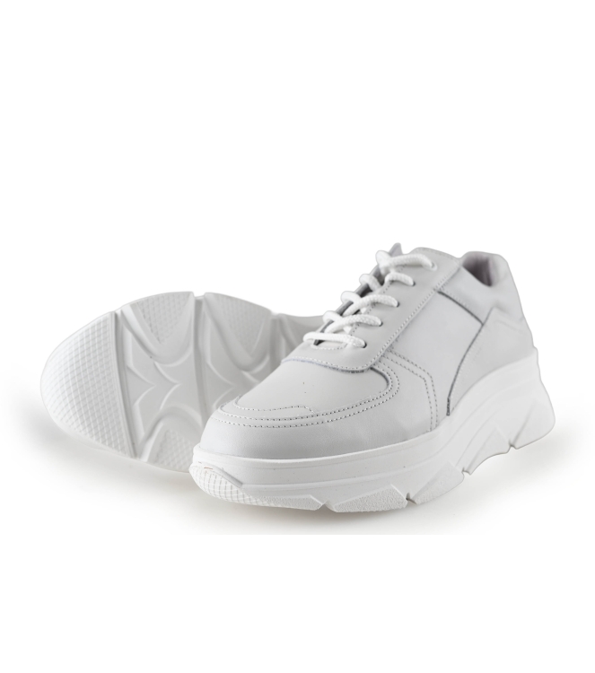 Bridge Footwear Sneaker