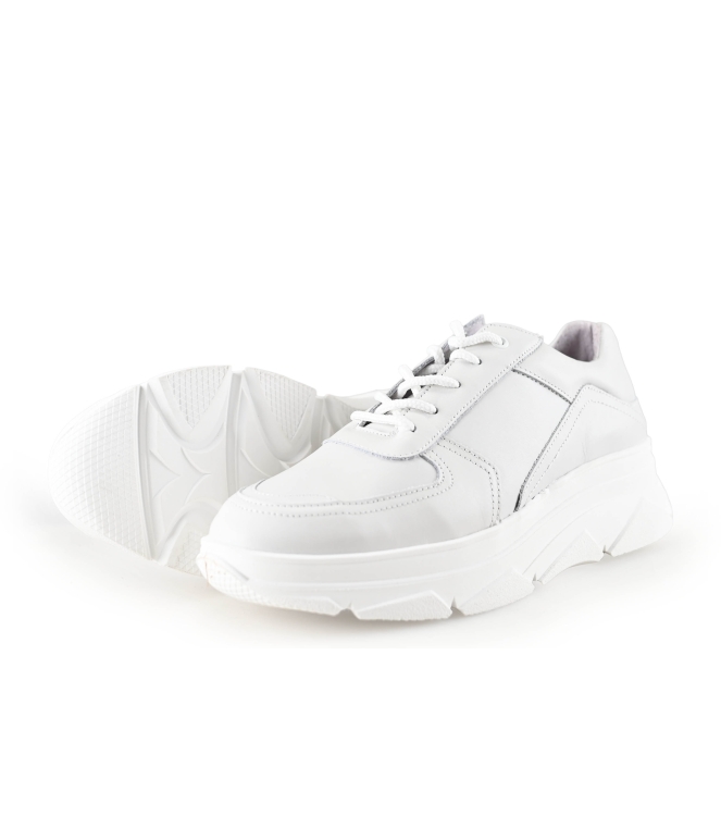 Bridge Footwear Sneaker