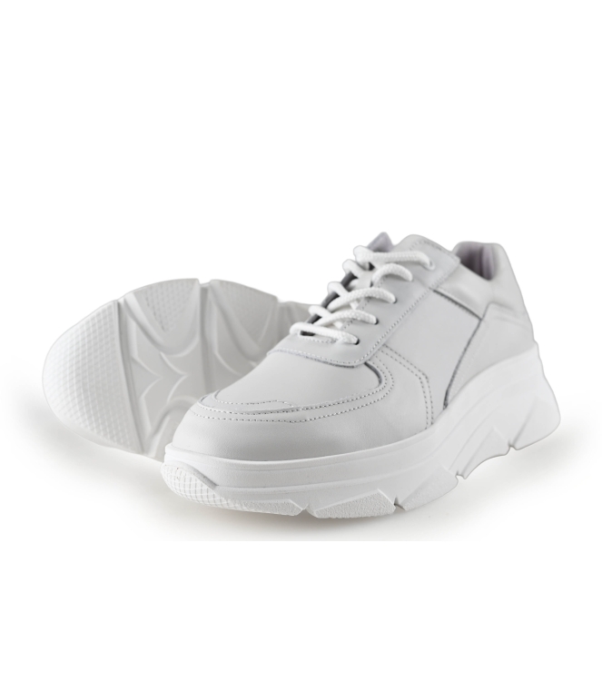 Bridge Footwear Sneaker