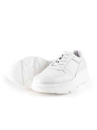 Bridge Footwear Sneaker