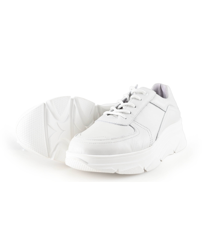Bridge Footwear Sneaker