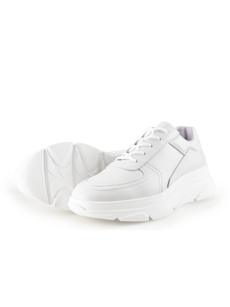 Bridge Footwear Sneaker