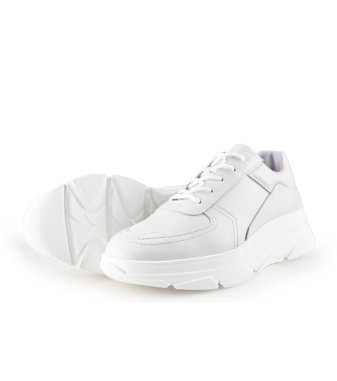 Bridge Footwear Sneaker