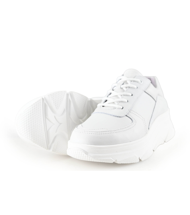 Bridge Footwear Sneaker
