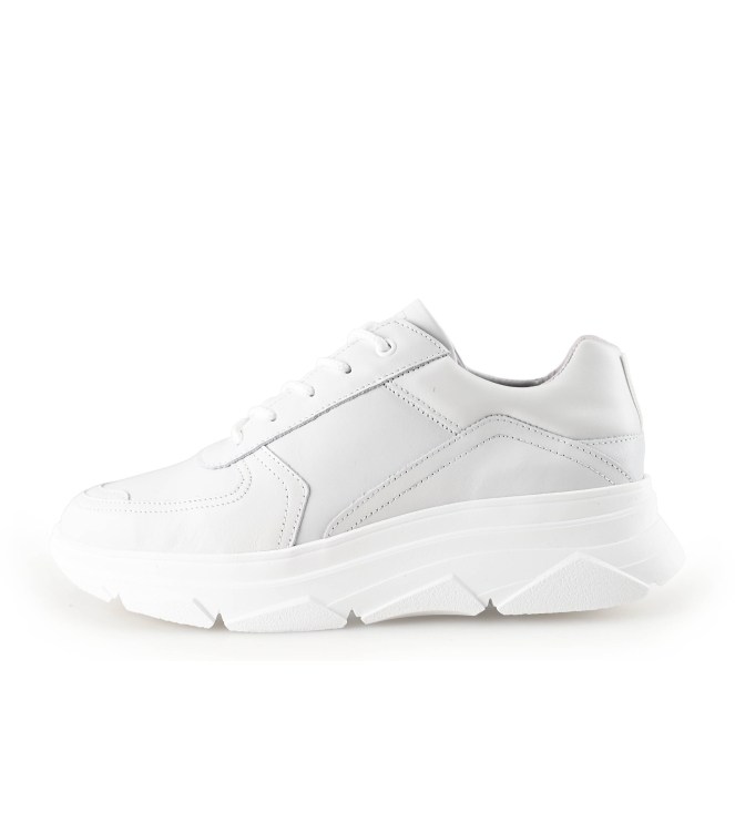 Bridge Footwear Sneaker