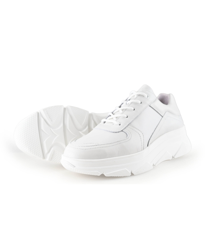 Bridge Footwear Sneaker