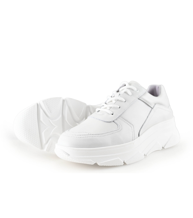 Bridge Footwear Sneaker