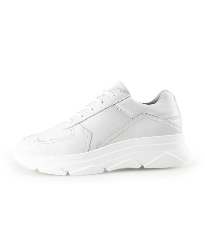 Bridge Footwear Sneaker