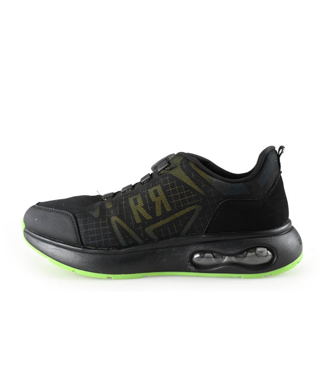 Red-Rag Sneaker
