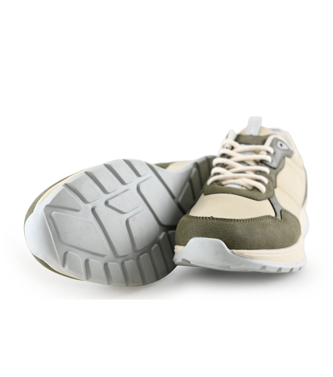 Vertice Sneaker
